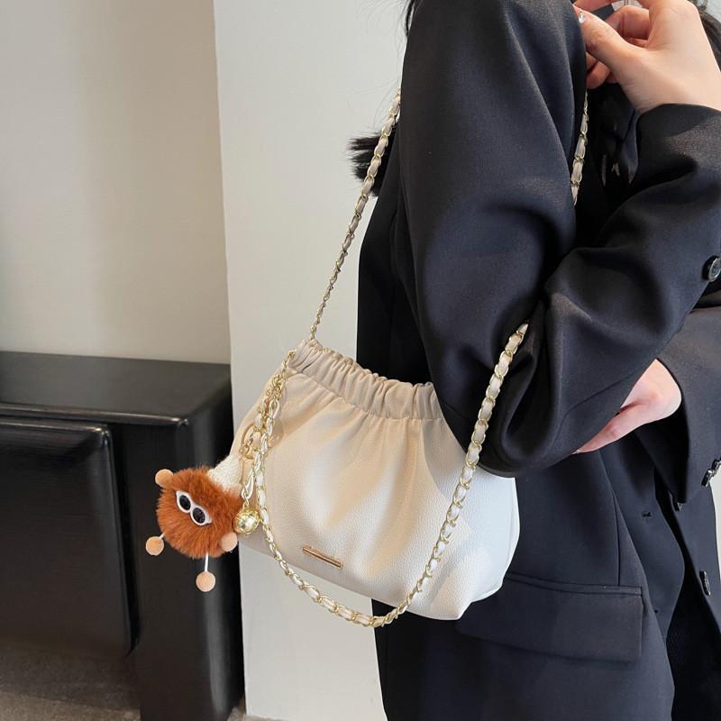 Trendy Solid Color Shoulder Bag 2023 New Winter Bag Women Casual Crossbody Chain Fashion Bucket Bag