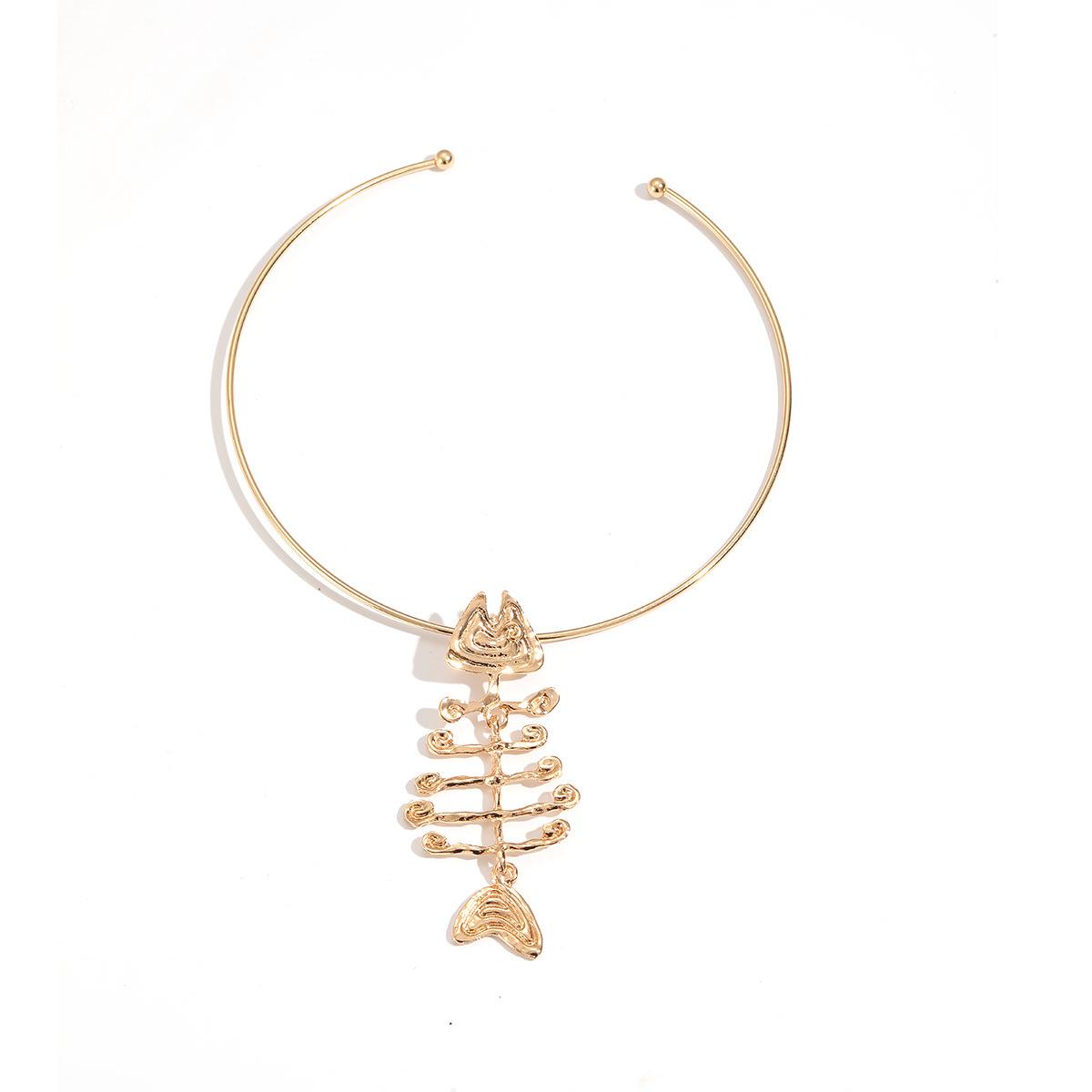 Simple and personalized retro style fish bone pendant necklace, versatile necklace for ocean vacation