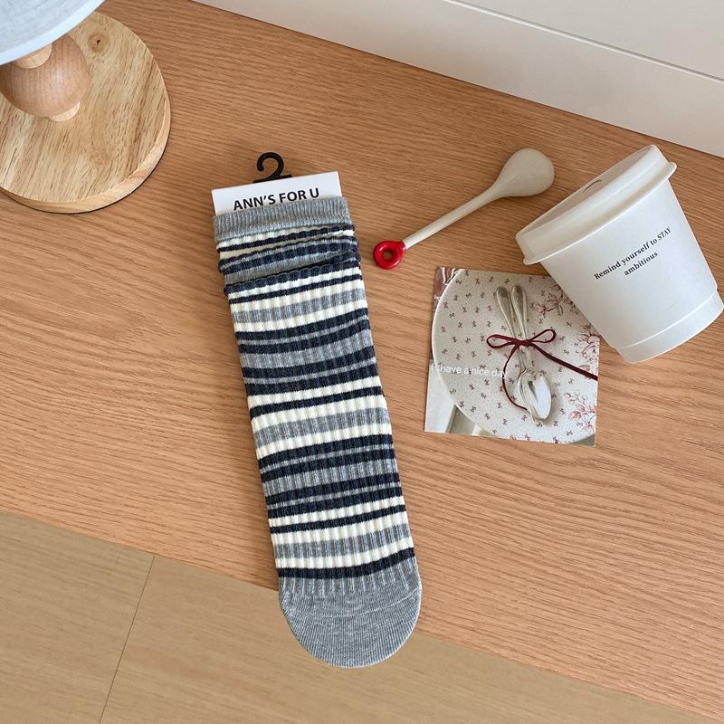 

10Pair Autumn Striped Socks Women S Tide American College Style Tube Socks Women S Socks Micro-Pressure Boneless Cotton Socks one size fits all
