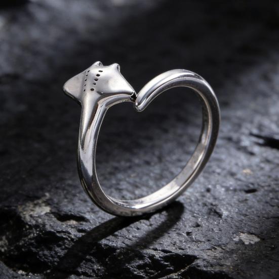 Manta Ray Ring for Women Cute Ocean Sea Animal Adjustable Rings Jewelry Gifts for Girlfriend Wife Mom