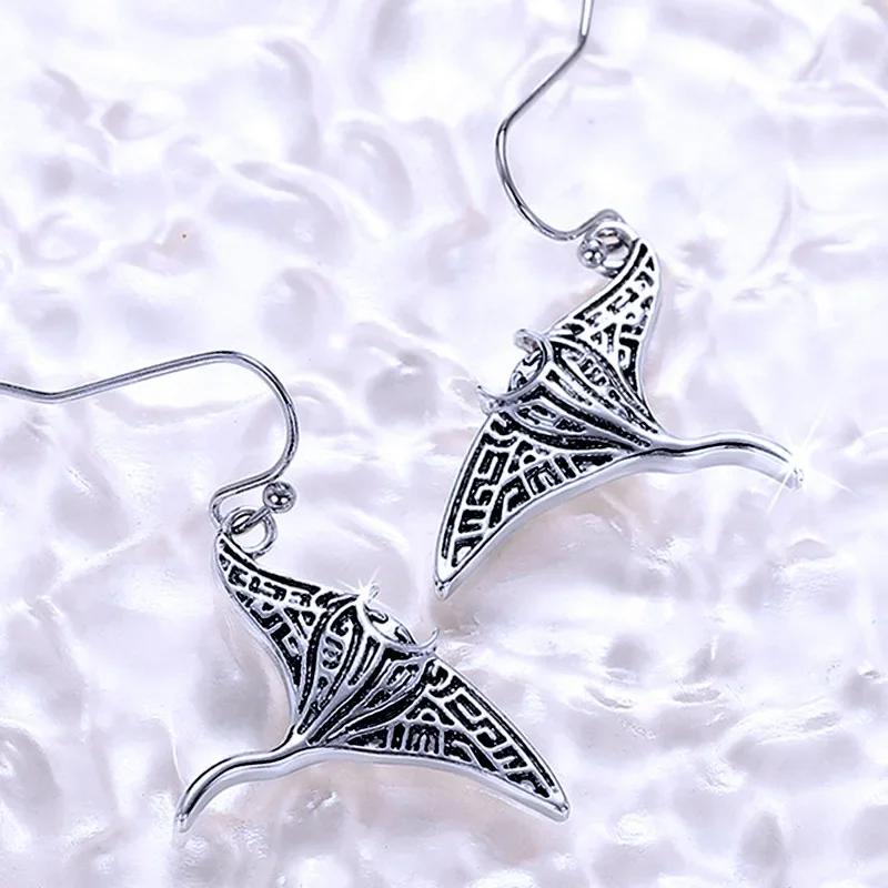European And American Alloy Earrings, Women'S Devil Fish Texture, Animal Retro, Personalized, Exaggerated, And Niche Jewelry