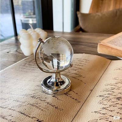 1ks Globe Desktop Ornament Mini Crystal Ornamenty Dekorace na stůl Řemeslné vánoční ozdoby pro domácí kancelář Příslušenství