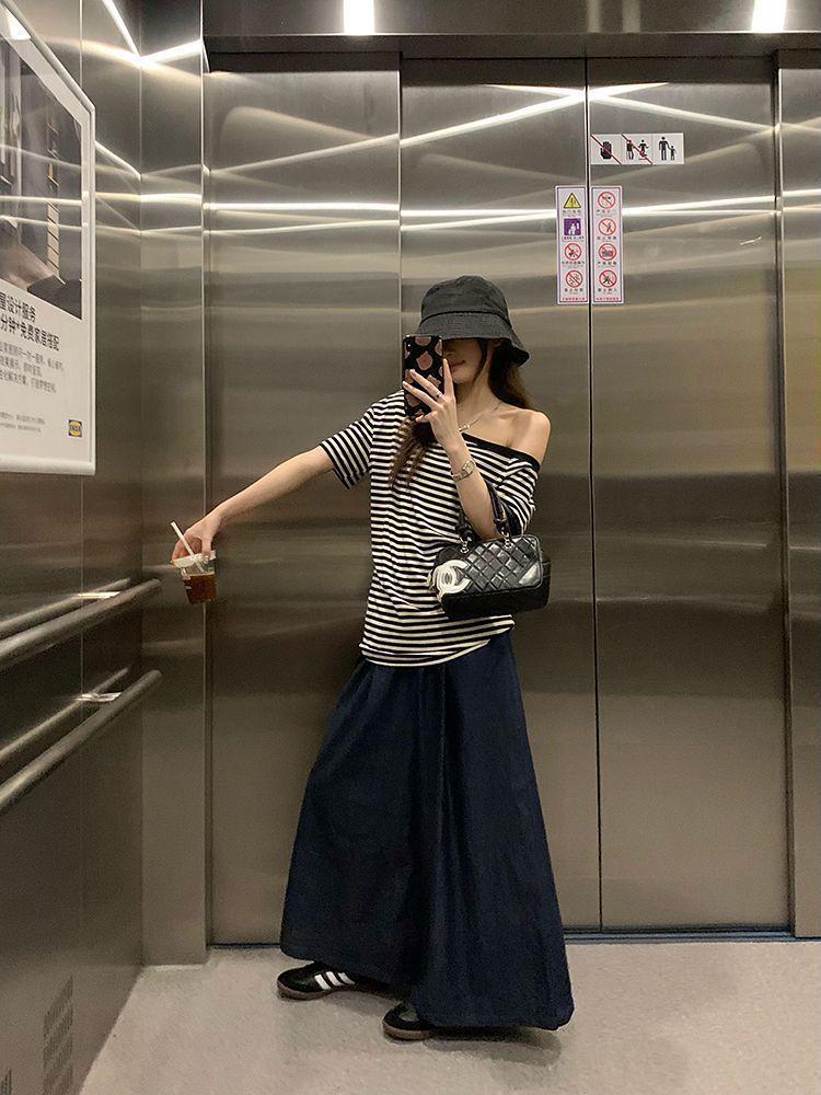 Women's 2025 Slimming Striped Off-Shoulder T-shirt - Short Sleeves