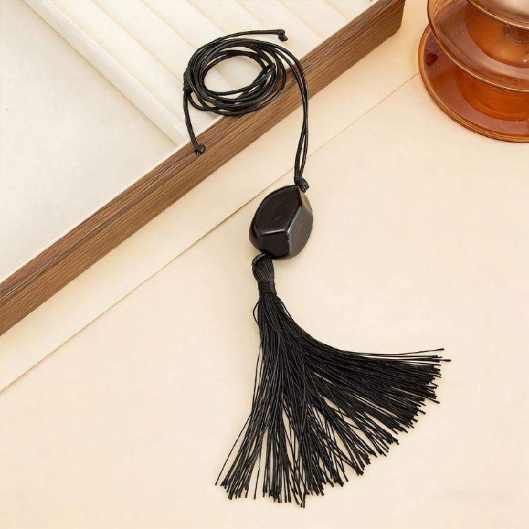 Versatile Black Beaded Pendant Necklace With Movable Fringe And Length For Women And Girls