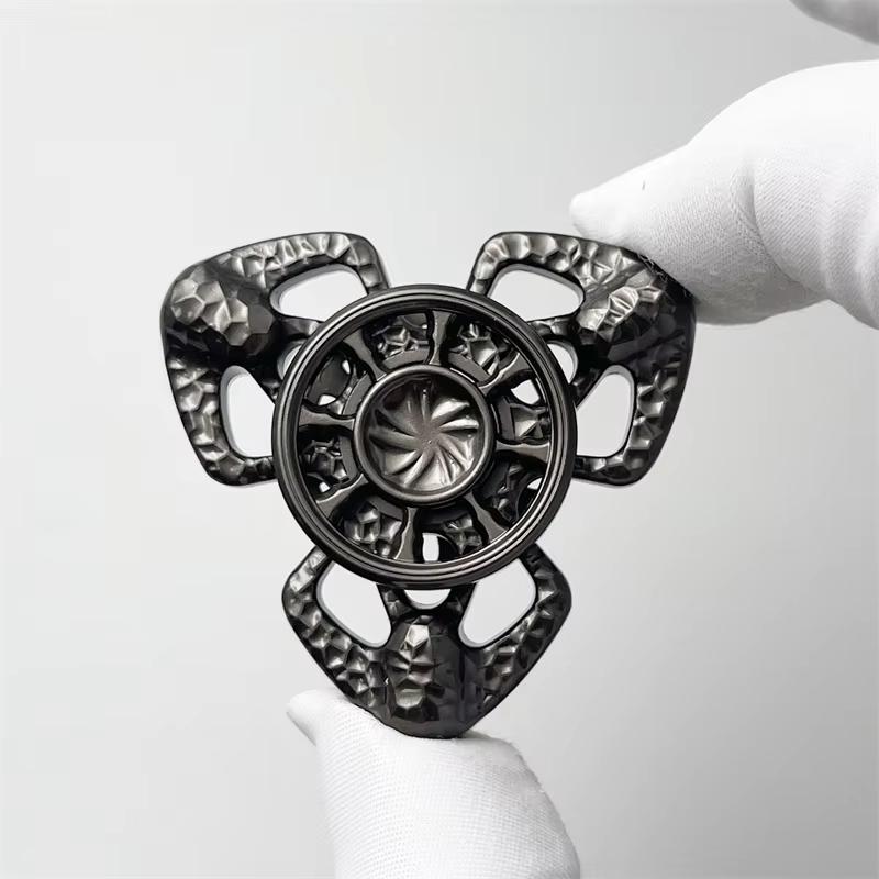 1pc Personalized Hollowed-Out Edc Fidget Spinner - Exquisite Metal Stress Relief Toy For Focus Improvement And Anxiety Relief -
