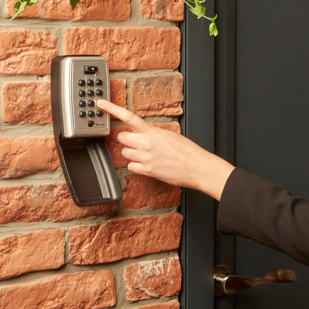 Master Lock Push-Button Key Safe Wall Mounted, Medium, Outdoor