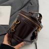 A Stylish Handbag with a Niche Design, a Retro, Exquisite and Elegant Daily All-match Messenger Bag.