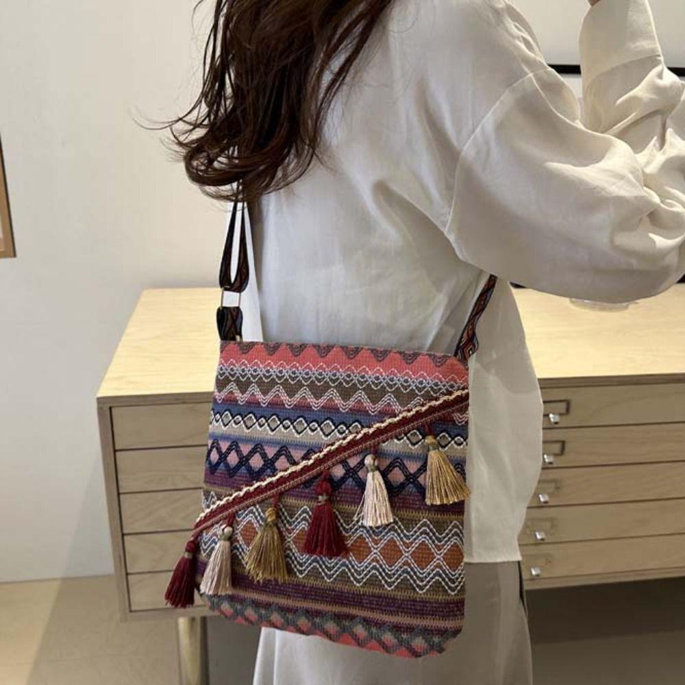 Large Capacity Ethnic Style Crossbody Bags Woven Bohemian Phone Bag Fringe Shoulder Bag Women