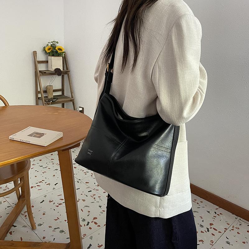 Maillard Retro Commuter Bag Women's Bag 2025 New Autumn and Winter Fashion Shoulder Bag Design Texture Tote Bag