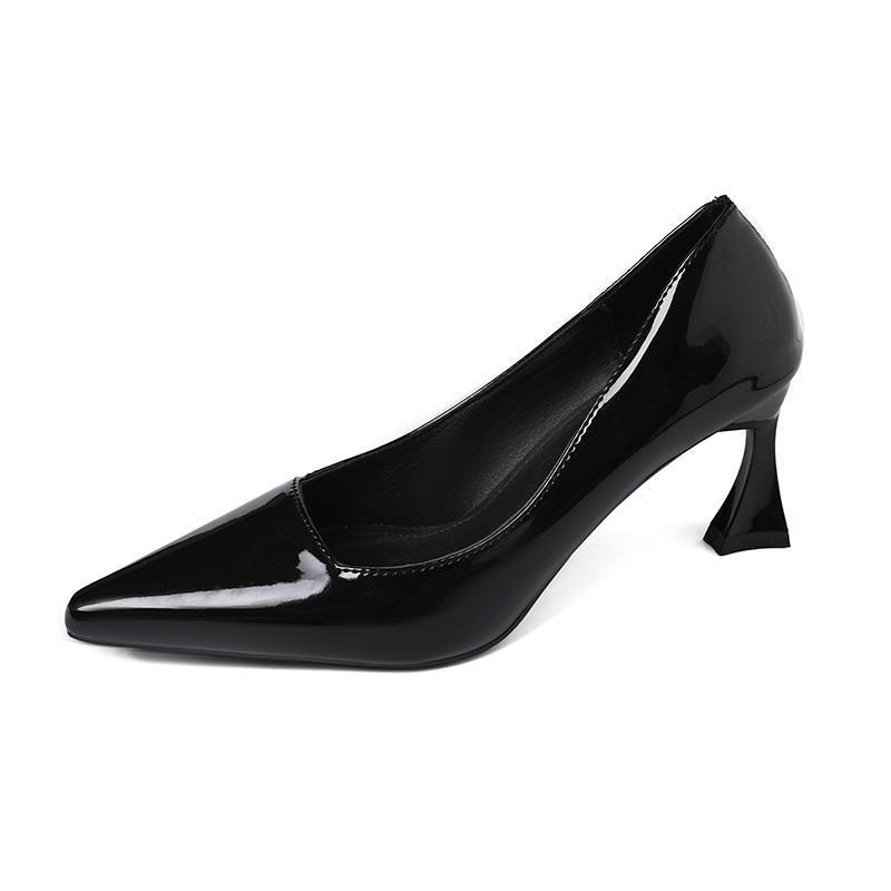 Fashion French Black Heels Fashion 2025 Sexy New Pointed Toe Patent Leather Single