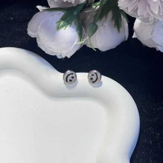 New simple stud earrings, high-end niche design, simple temperament earrings, literary and elegant earrings, ear jewelry