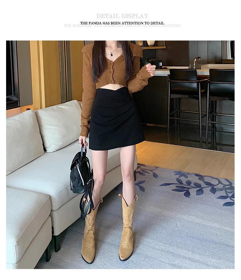 Spring 2024 Women's Pleated High-Waist A-Line Skirt: Warm, Fashionable, Short Design