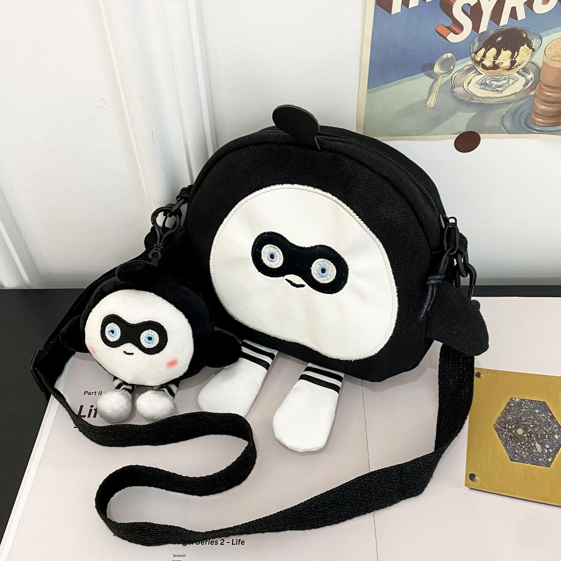 

Party Eggy Cartoon Canvas Backpack With Pendant Fashion Bag Kid Birthday Gifts чорний