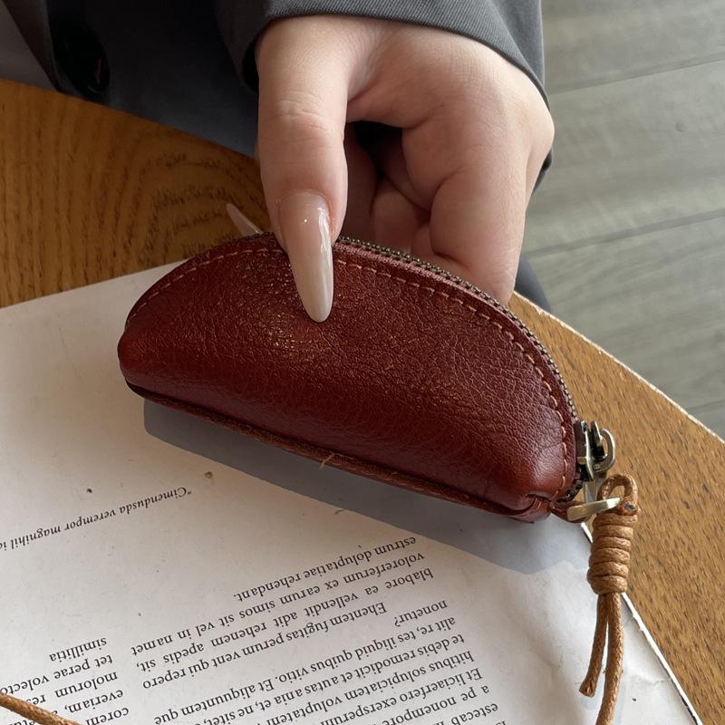 Vegetable-Tanned Leather Kisslock Mini Coin Purse - Versatile Neck-Hanging Dumpling-Shaped Wallet