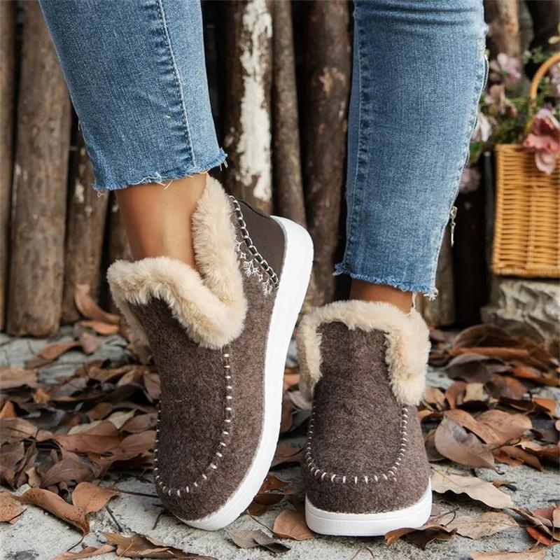 Fashion Women's Cotton Shoes Large Size Plus Fleece Thickened Rough Edge Warm Flat Cotton Shoes Women  Autumn and Winter New Snow Boots
