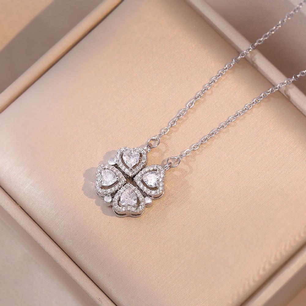 Heart-to-Heart Openable Four-Leaf Clover Necklace - High-End Light Luxury Clavicle Chain