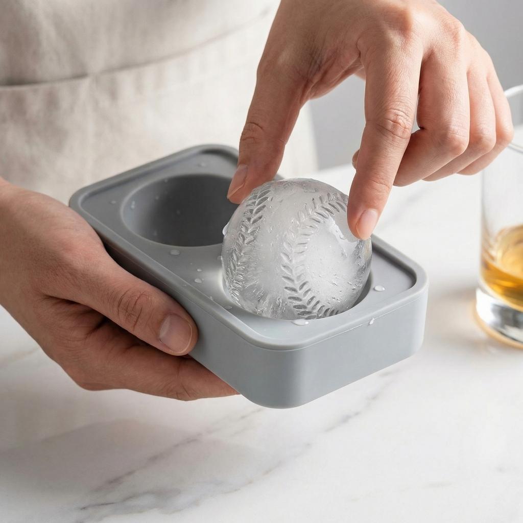 Baseball Shape Ice Mold Tray Silicone Sphere Ice Ball Maker for Home Kitchen Party Whiskey Cocktails Drinks Molds