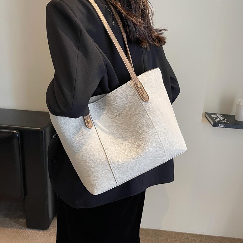 Large Capacity Women's Bag New Casual Simple Fashion Shoulder Bag Portable Commuter Tote Bag