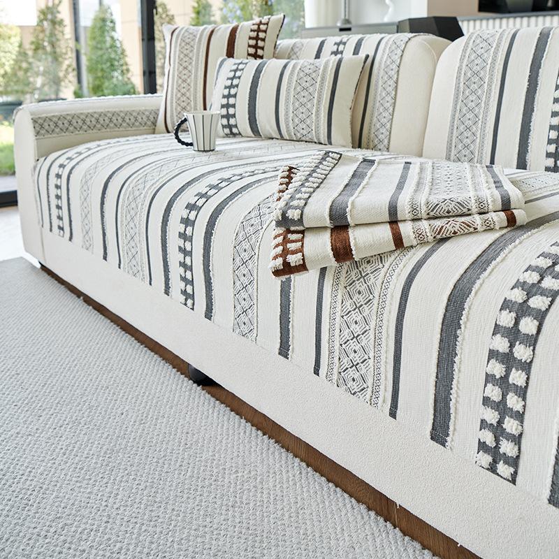 

Chenier Sofa Cover Cloth Is Universal In All Seasons New Light Luxury High-End Non-Slip A Whole Full-Cover Sofa Towel 70*70cm