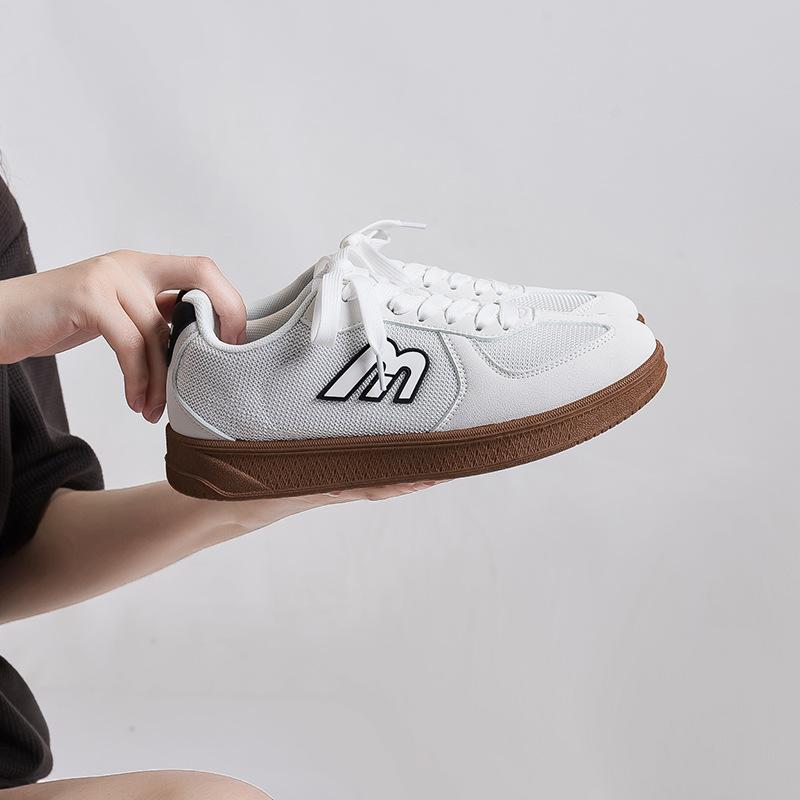 Couple shoes retro breathable women's autumn flat-bottomed women's casual sports board shoes low-top shoes