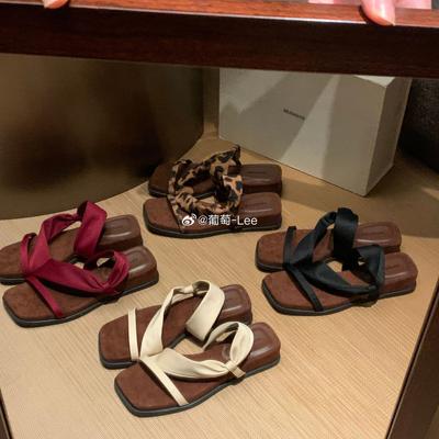 Γυναικεία παπούτσια – Σανδάλια