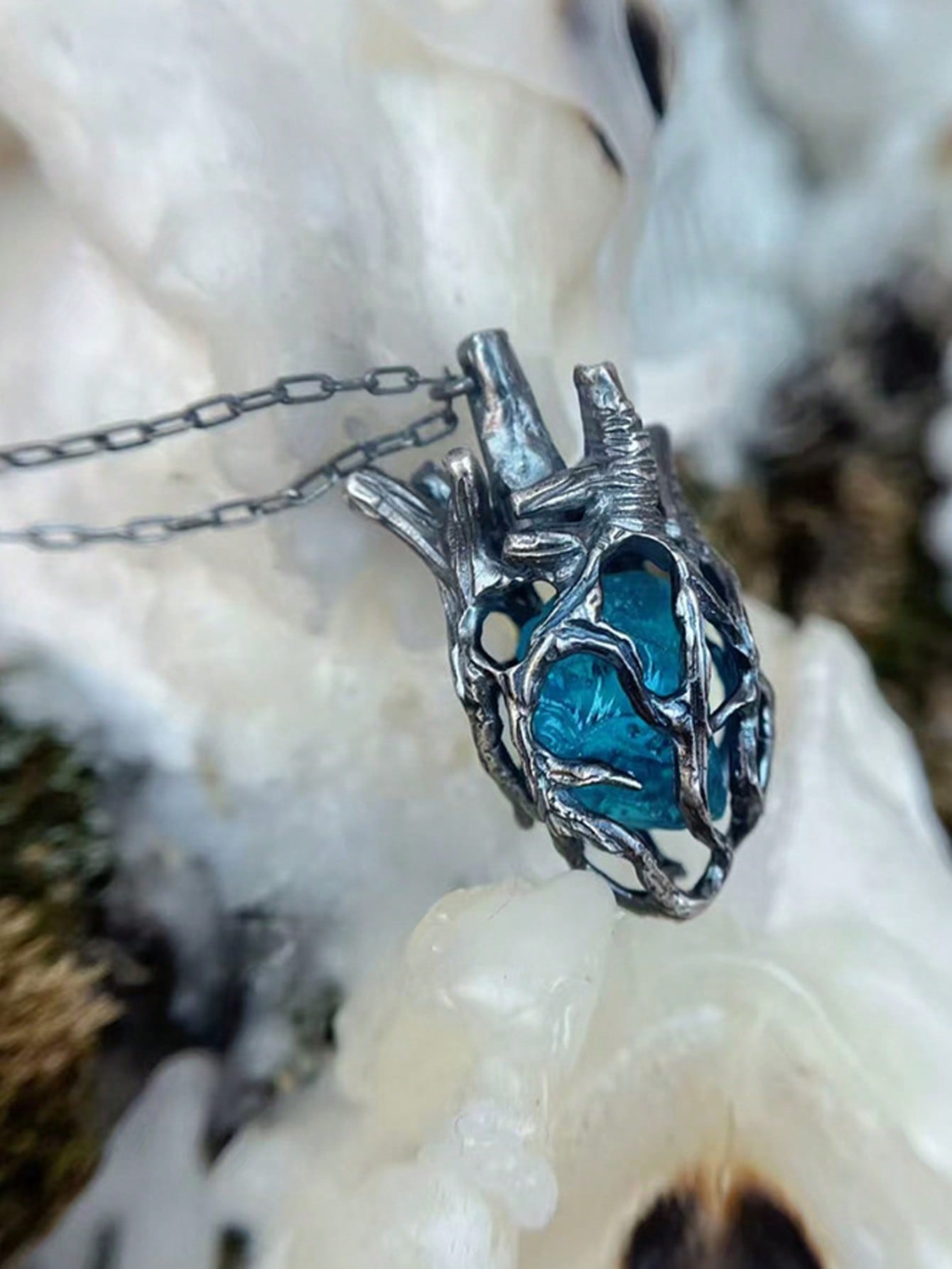 

Anatomical Heart Car Pendant with Red & Blue Glass Core - Gothic Couple Necklace, Romantic Valentine s Day Gift синій