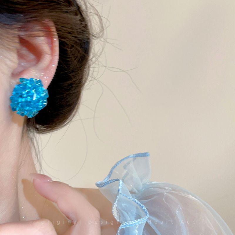 

White! Cool Blue Beaded Stud Earrings for Women Elegant Special Interest Earrings Art Student Ear Clip Summer Holiday Earrings Ice blue ear clip (no ear hole beat)
