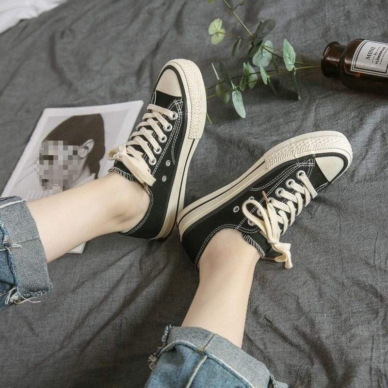 ins canvas shoes female Korean version versatile student 2025 spring and summer new Hong Kong style retro shoes original style white board shoes