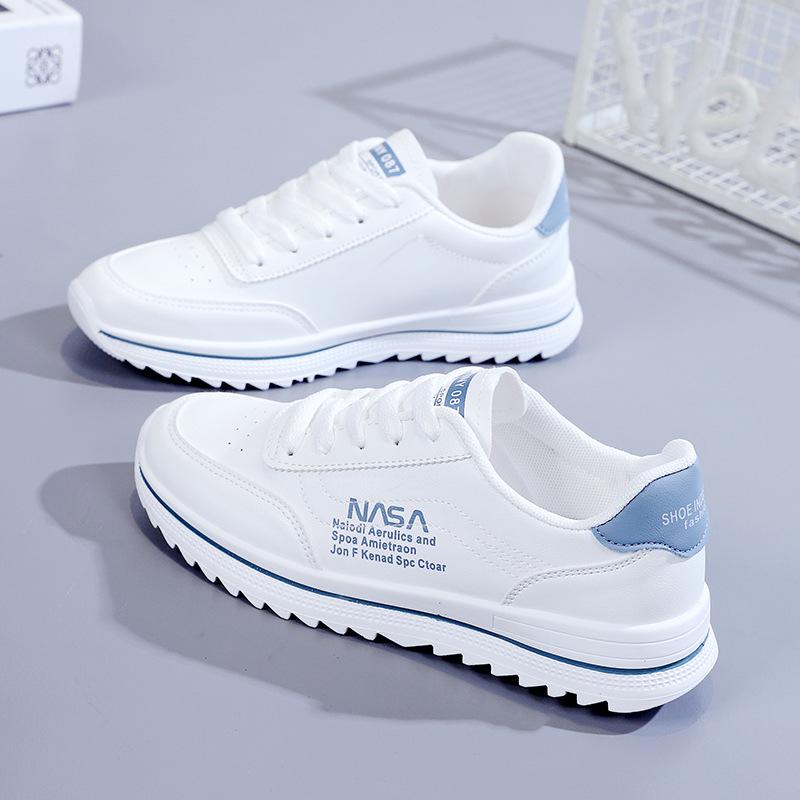 

Женские дышащие лоскутные белые кроссовки, Весна/Осень 2023, Студенская доска в корейском стиле, Модные беговые туфли на плоской подошве, B612. 40