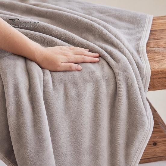 Lightweight Plush Blanket Solid Color Flannel Throw Blanket, for Bed, Portable Nap Sofa, Couch, Soft Fuzzy Sleeping All Seasons Warm