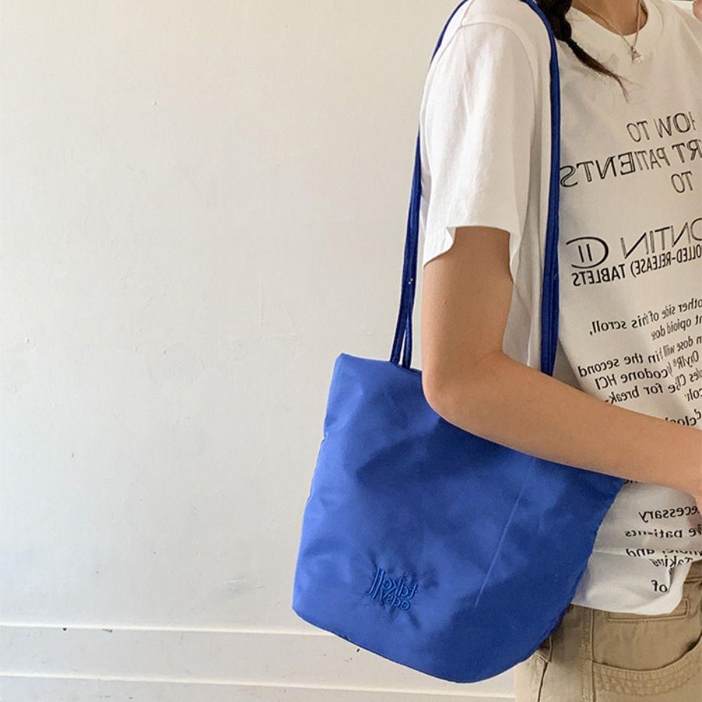 Lightweight Nylon Bucket Bag Korean Style Women Handbag Sweet Underarm Bag Travel
