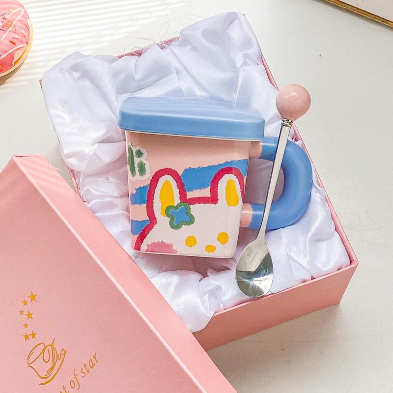 Mug Girl with Lid Spoon High Value Ceramic Cup Cute Couple Breakfast Coffee Cup Office Drinking Cup