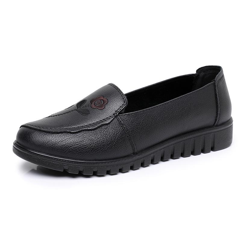 Ladies' Genuine Leather Loafers - Soft Sole Comfort Shoes for Spring & Autumn. Perfect for Middle-aged and Elderly Women.