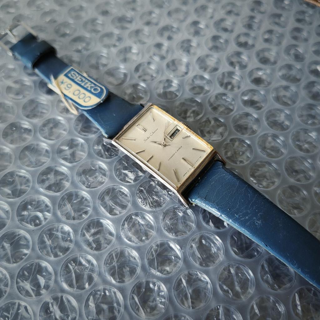 Deadstock SEIKO Chorus Weekdater Manual Winding Watch Rectangular Code [Working Condition] Ladies' 2119-3030 (Management K26A)