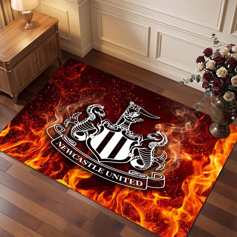 Tappeto in Velluto di Cristallo con Stampa di Calcio del Newcastle United, Comodo Assorbente d'Acqua Antiscivolo Tappeto per Pavimento Interno