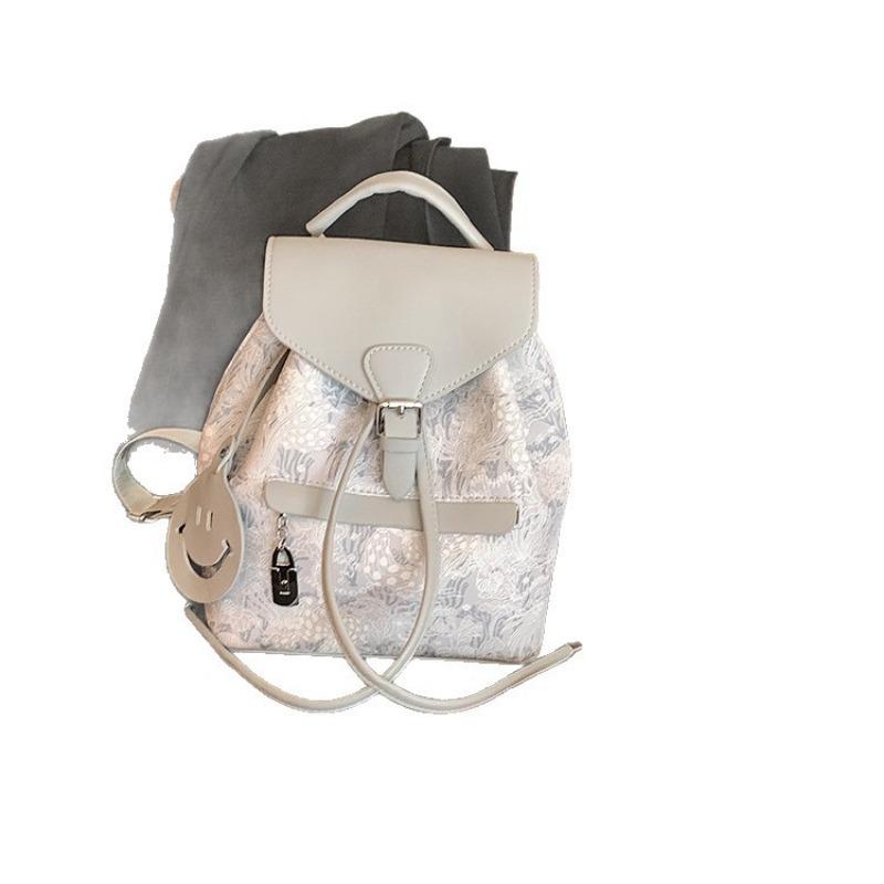 Niche design bag new backpack women's portable bucket bag high-end leisure travel backpack