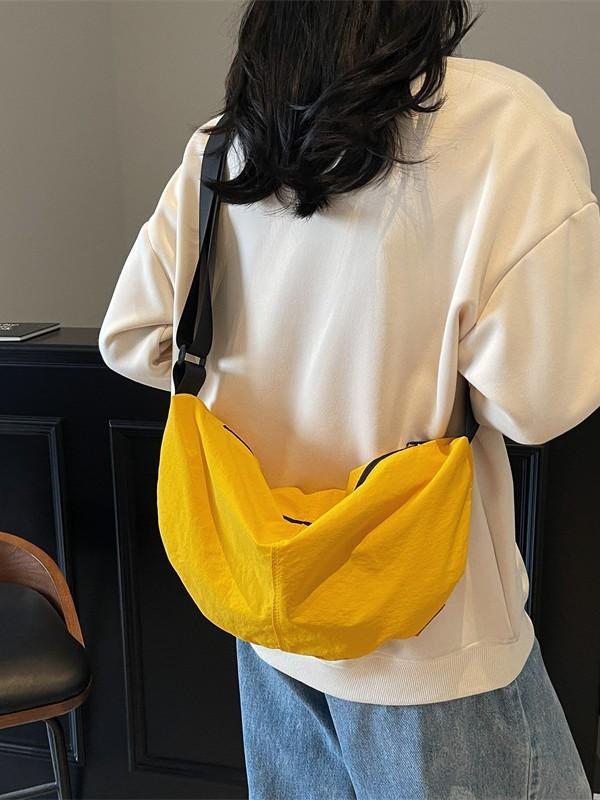 Nylon Minimalist Crossbody Bag With Magnetic Closure For Daily Use Women