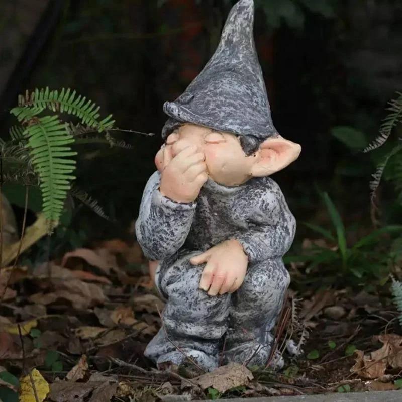 Statua di Gnomo Divertente Decorazione da Giardino Nano che Defeca Ornamento Decorazione Prato Cortile Casa Artigianato in Resina