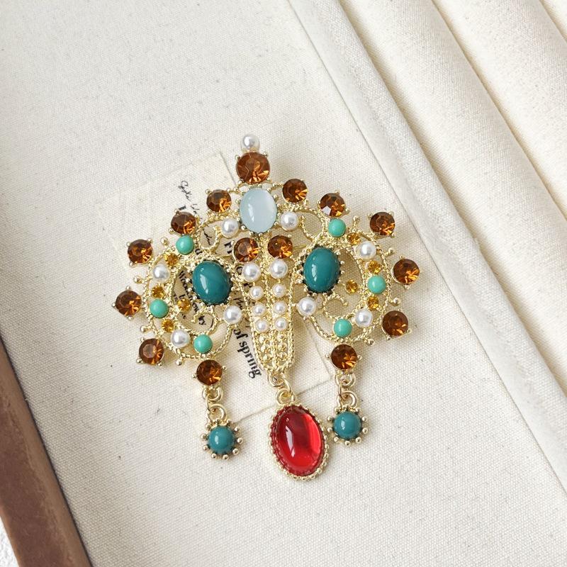 Retro European Court-Style Gemstone Brooch - Antique Replica with Full Diamond and Colorful Gems for Women