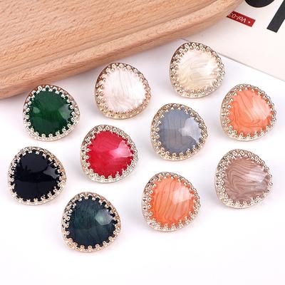10 pezzi Bottoni per cappotti Bottoni color oro alla moda Bottoni con gambo in plastica da 24 mm Bottoni cuciti a mano di alta qualità
