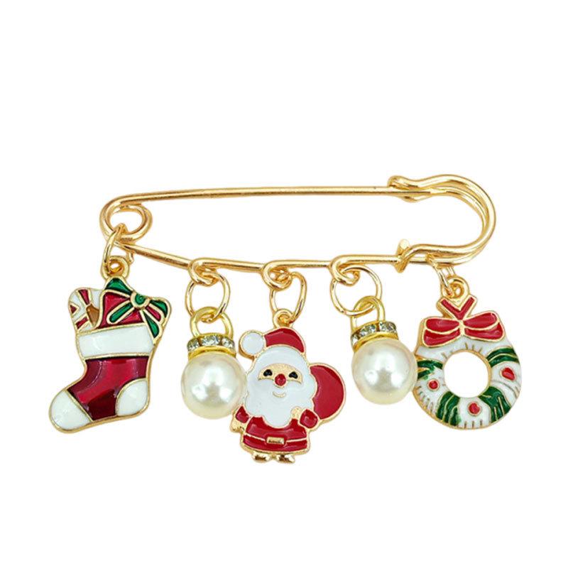 Trendy Christmas Tree Brooch: Anti-Wardrobe Malfunction Pin for Clothes, Bags, and Ornaments