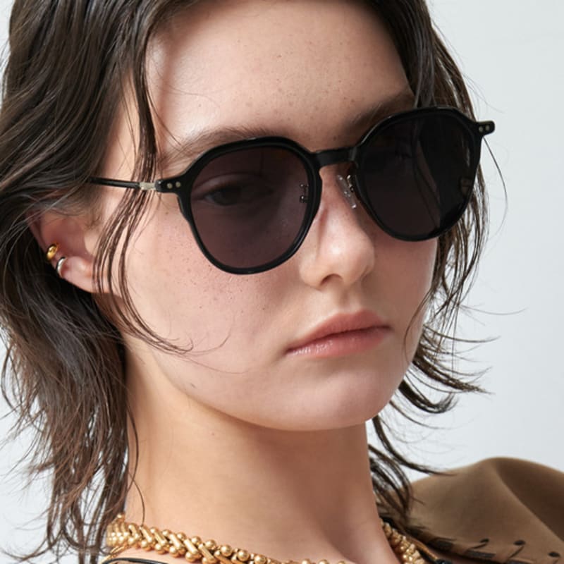 

One Brilliant Journey-OB556-Black single type