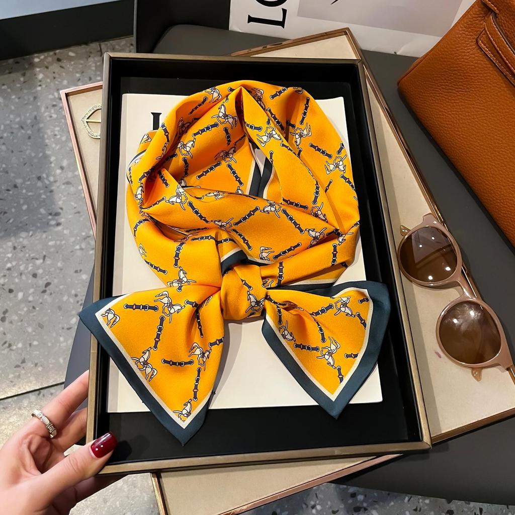 Small long silk scarf, women's spring and autumn style, foreign style, fashionable new style, matching shirt, headband, mother's neck, scarf.