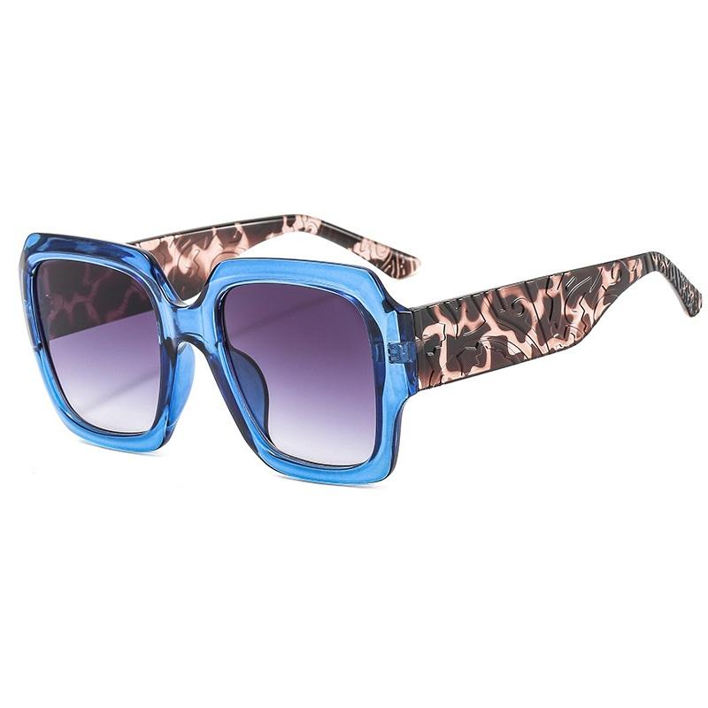 New Square Carve Patterns Sunglasses Women Vintage Designer Female Sun Glasses Men Shades Luxury Brand UV400