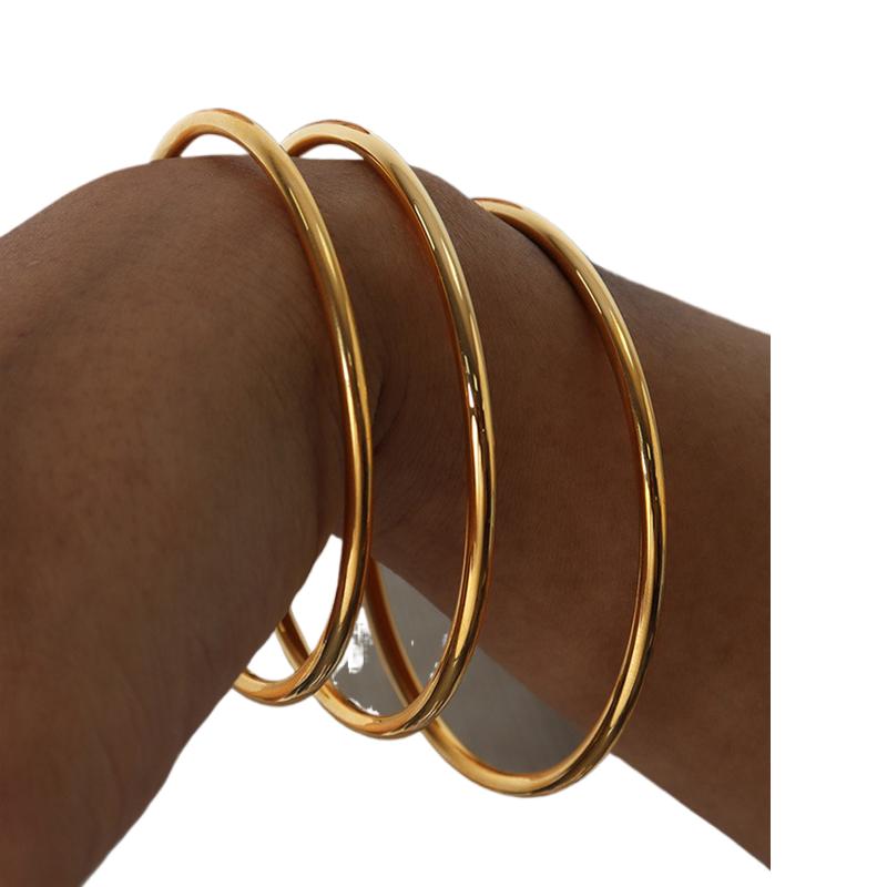 18K Gold Plated Stainless Steel Waterproof Minimalist Bangle Bracelet Hypoallergenic Cuff Jewelry Set