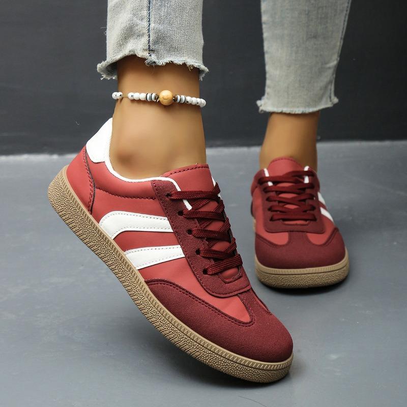 Women's Spring-Autumn Flat Breathable Soft-Soled Casual White Sports Board Shoes, Versatile Training Footwear.