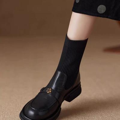 [Ushilai] British Style Thin Boots Women's 2025 Spring New Camellia Pearl Thick Heel Elastic Martin Boots