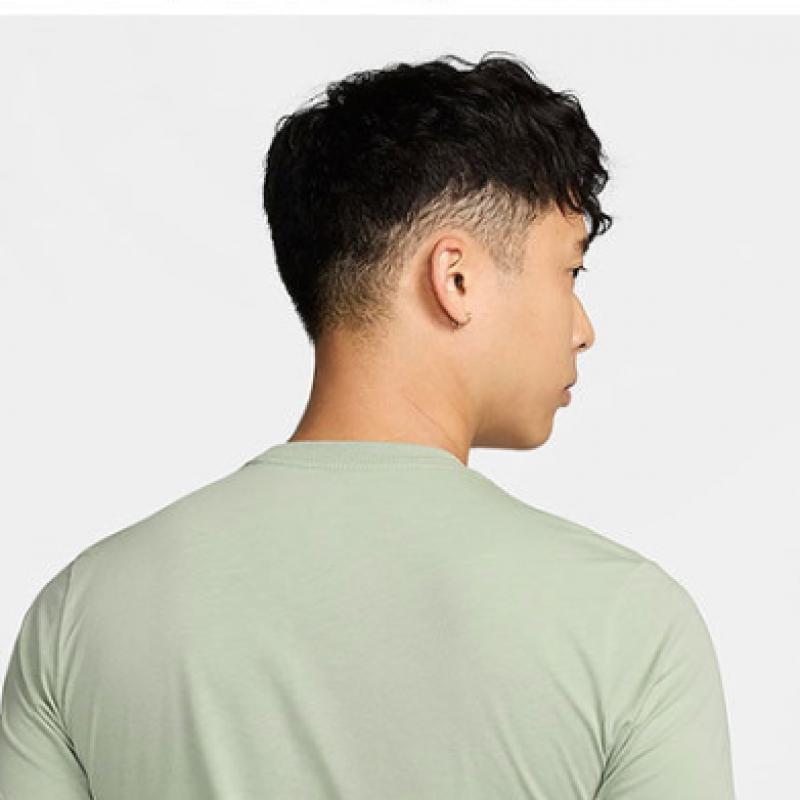 DomesTic STore Nike Kortarmet T-skjorte Club T-skjorte Ar4999 371 S2410