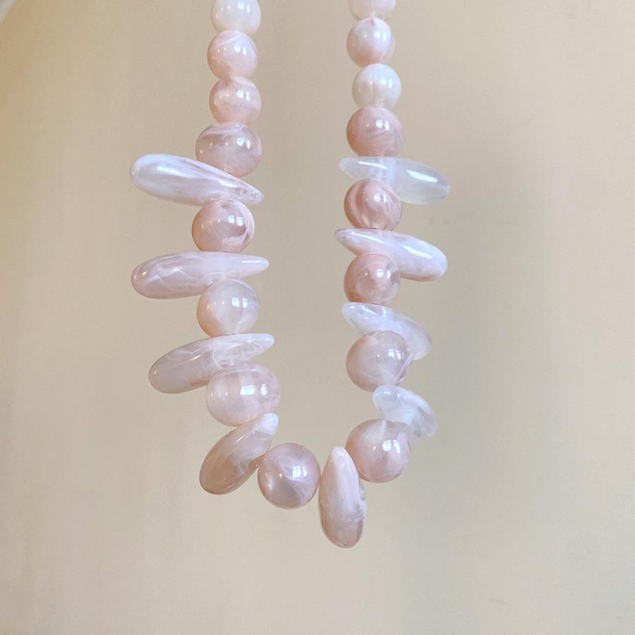 Acrylic Blurred Irregular Oval Necklace Exaggerated Fashion Personality Necklace Candy Color Light Luxury High-end Decorative Accessory