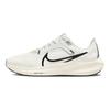 Nike Air Zoom Pegasus 40 Vela Nero Scarpe da Ginnastica da Donna Crema Bianco Latte di Cocco DV3854-104